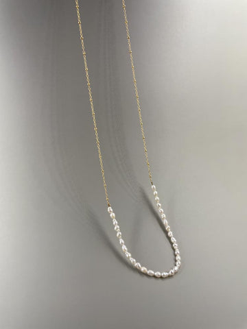 Laurenis Pearl Necklace