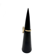 Des Shark tooth ring - White