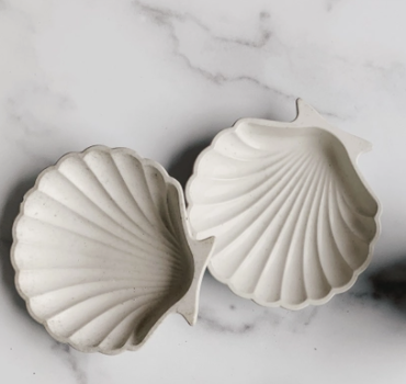 Seashell Concrete Tray